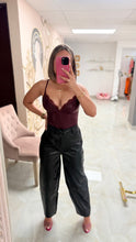 Load image into Gallery viewer, Leather black Jean
