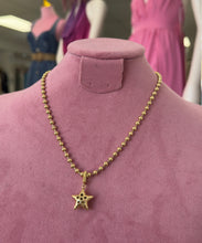 Load image into Gallery viewer, Star necklace