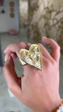 Load image into Gallery viewer, Big Heart Ring