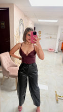 Load image into Gallery viewer, Leather black Jean